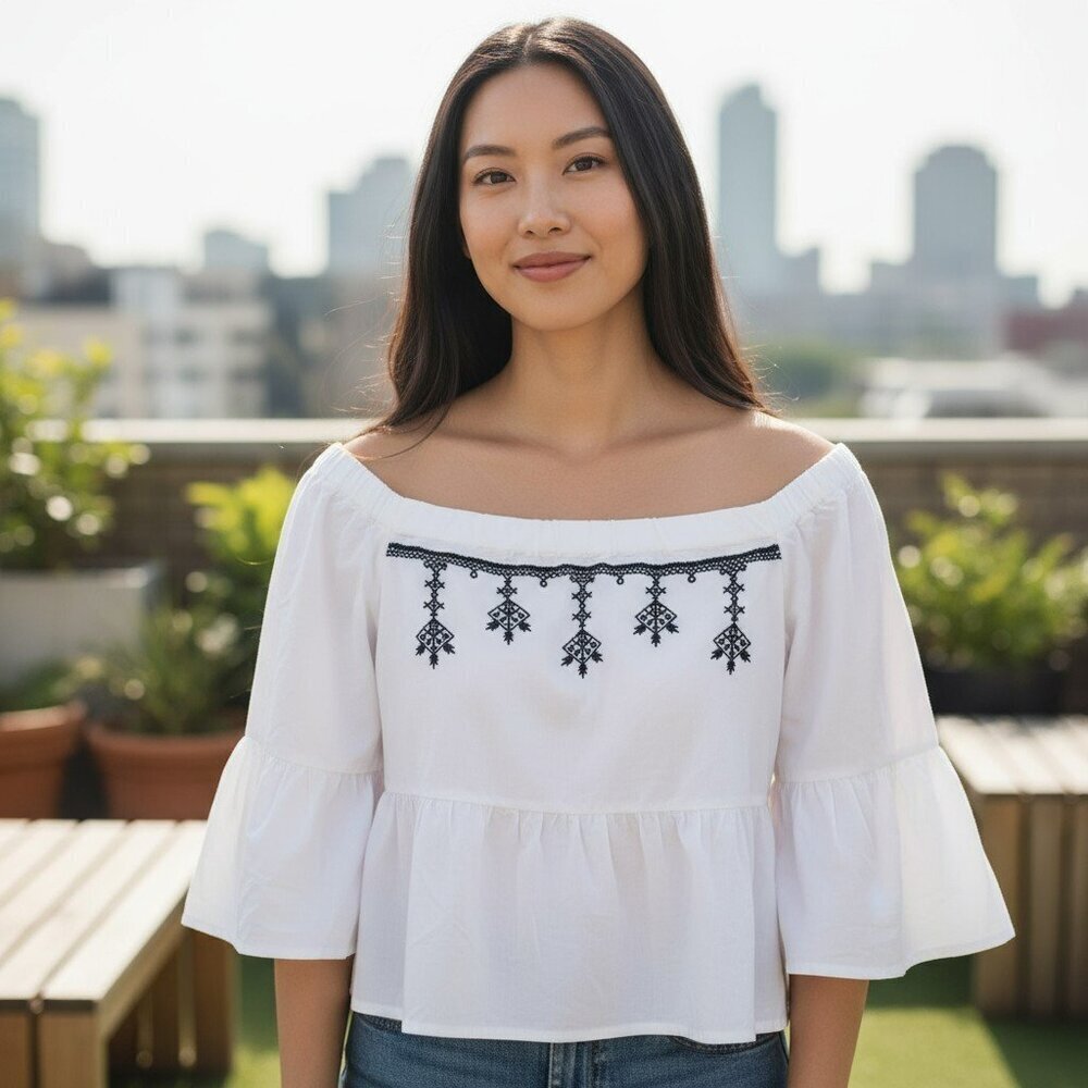 ana A New Approach Large White Of the Shoulder Bell Sleeve Embroidered Blouse L